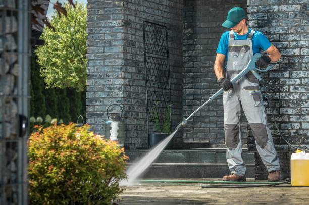 Best Gutter Cleaning  in Russell, KS